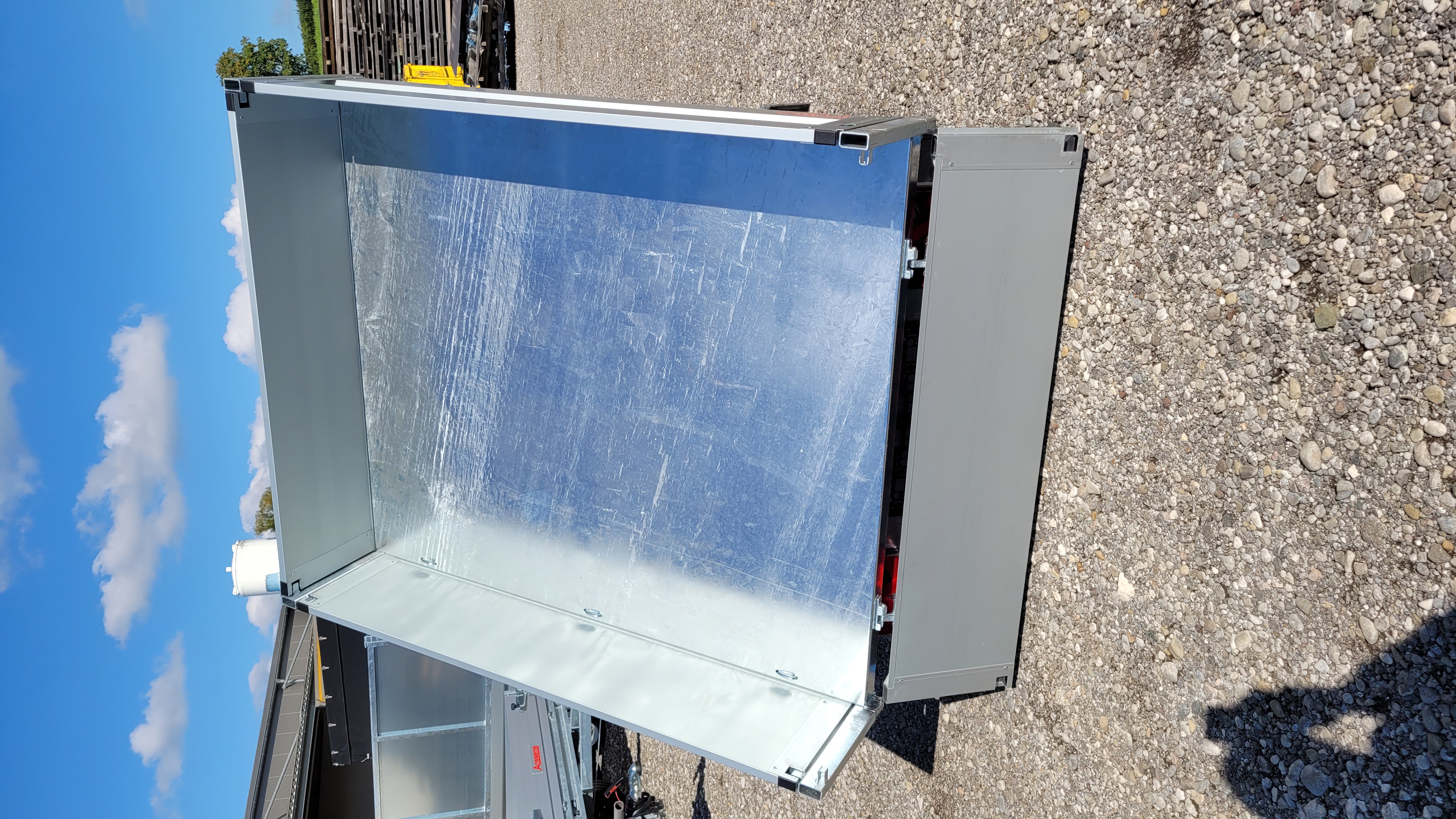 trailo PKW Anhänger Heckkipper RWK1715-75H, 750kg Ladefläche 1,70 x 1,47 m - Handhydraulik ungebremst