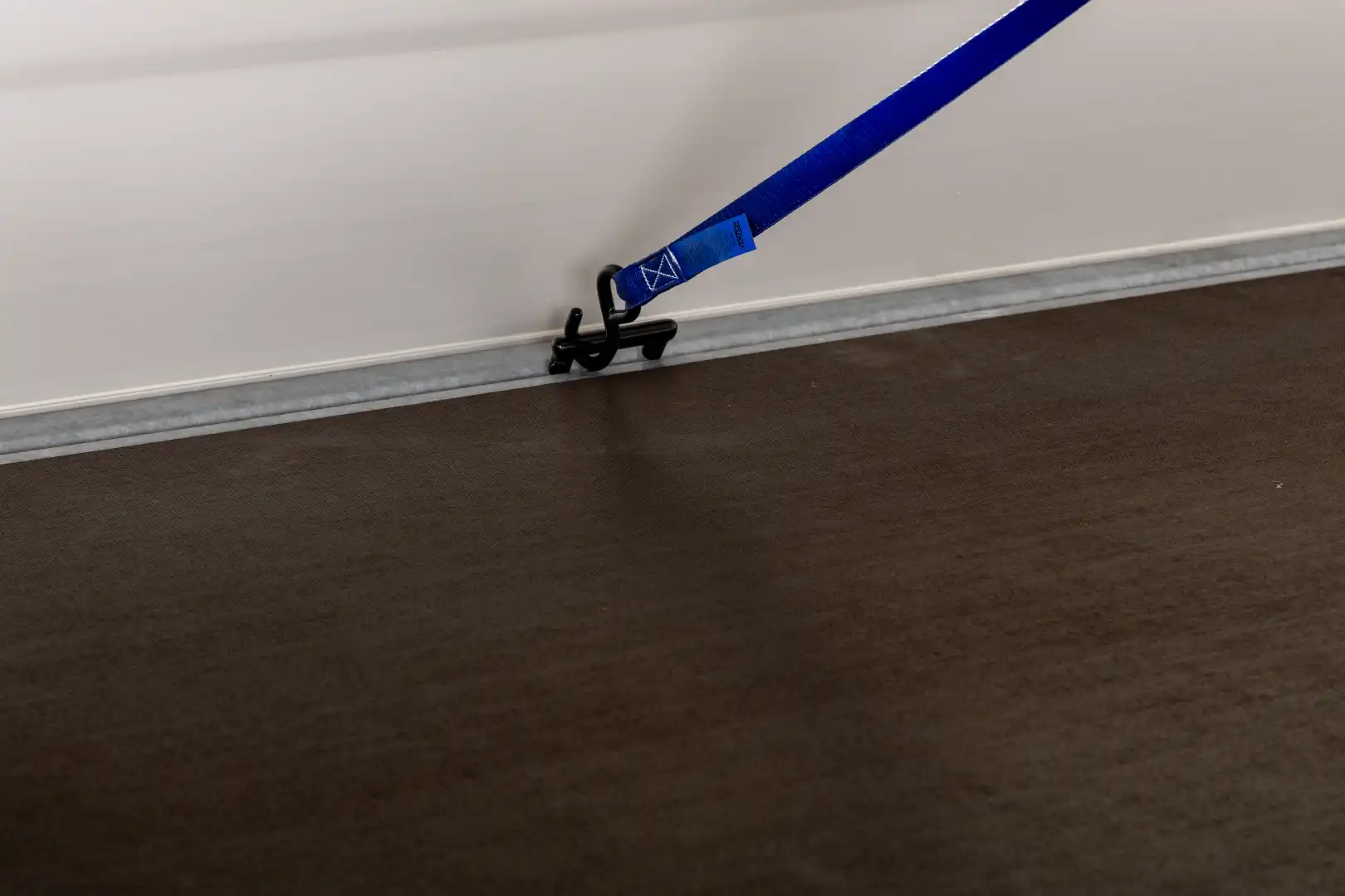 Variant PKW Anhänger Universaltransporter 3543 UX MAXI LOAD- kippbar, 3500 kg, Ladefläche 4,20 x 2,10 m, mit Bordwänden