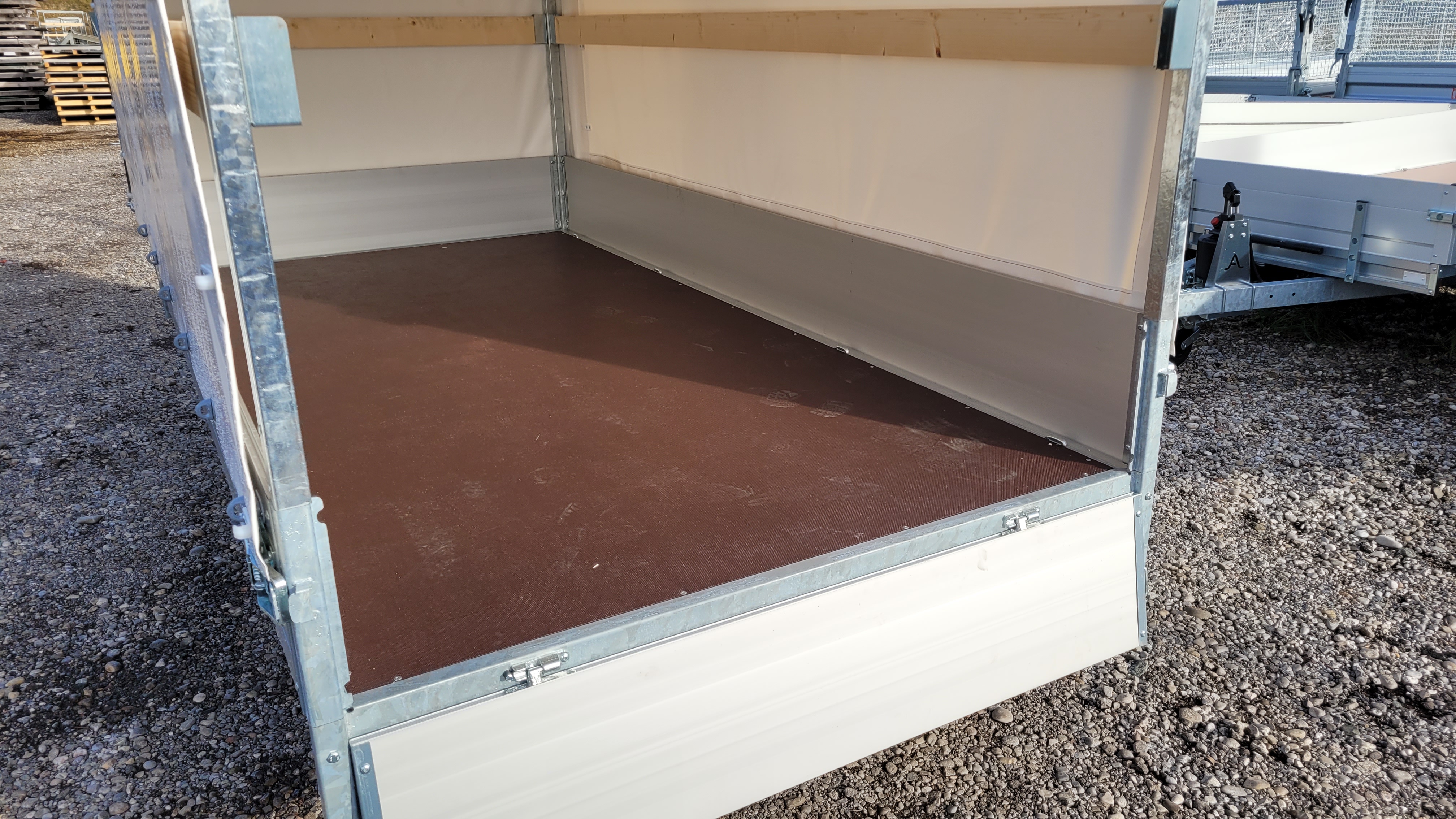 Anssems PKW Anhänger Hochlader Alu PLT-2 PRO 2000 kg, Ladefläche 3.05 x 1,50 m mit Aktionsplane 1.80m Trailo