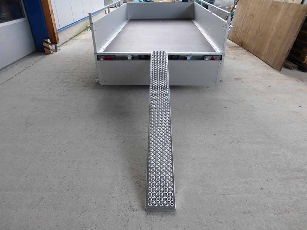 Anhängerersatzteil Auffahrrampe Alu gerade, 2000 x 200 mm, Traglast 200 kg (einzeln)