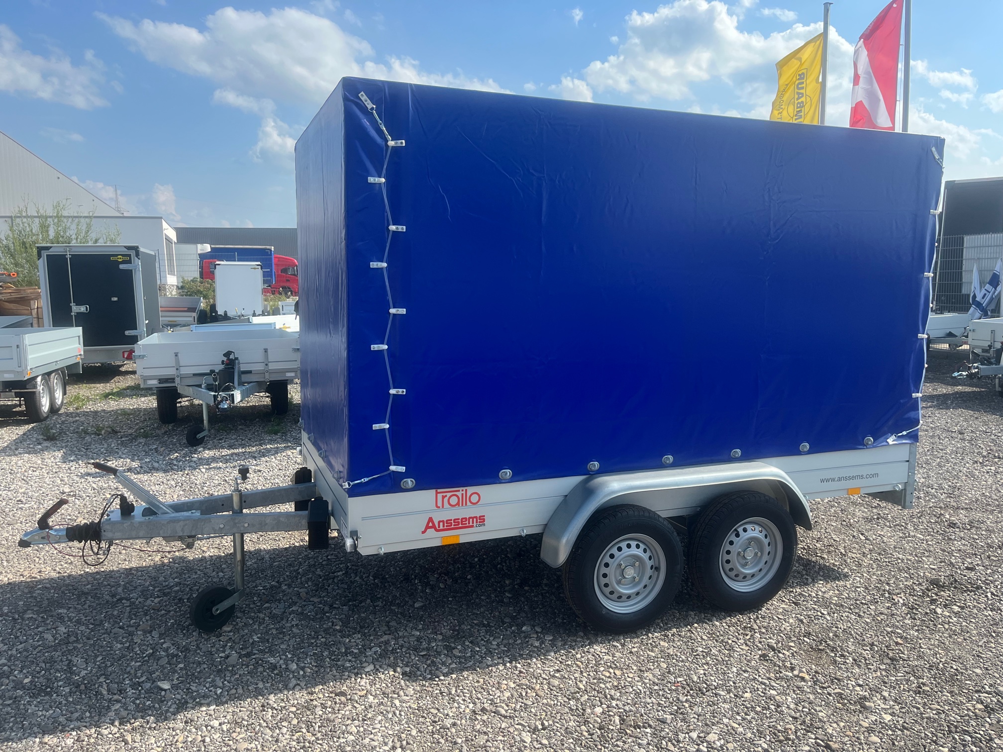 Anssems PKW Anhänger Tieflader Alu GTT 2000 kg, Ladefläche 3,01 x 1,51 m - mit Planenaufbau 1,80 m blau