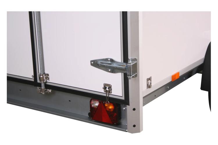 Variant PKW Anhänger Kofferanhänger 1315 HT mit Flügeltüren 1350 kg, Ladefläche 2,58 x 1,48 m, Innenhöhe 1,87 m