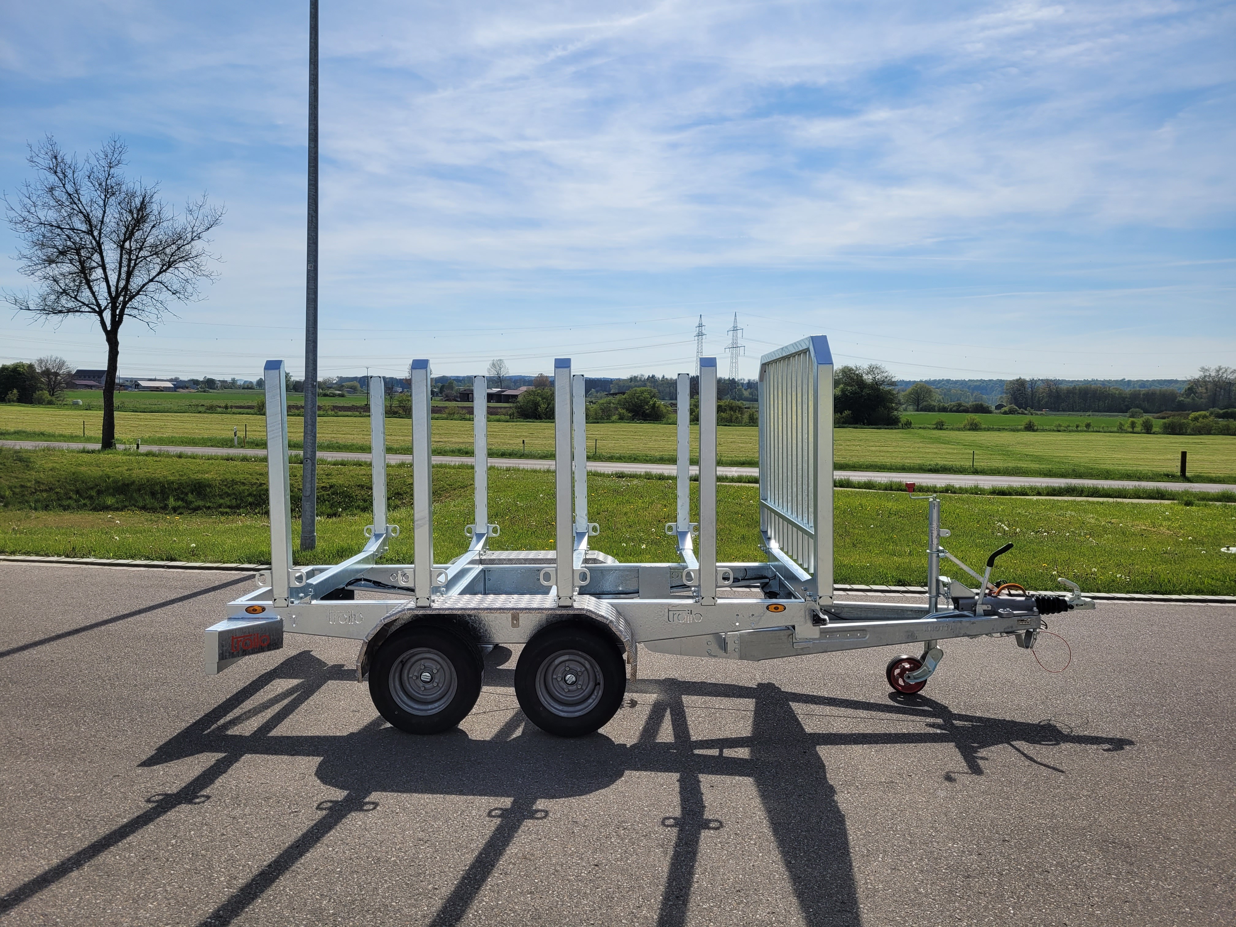 PKW Anhänger trailo Holztransportanhänger HT202014 Ladefläche (zwischen  Rungen) ca. 2,15 x 1,28 m